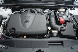 2018_Toyota_Camry_35L_V6_engine