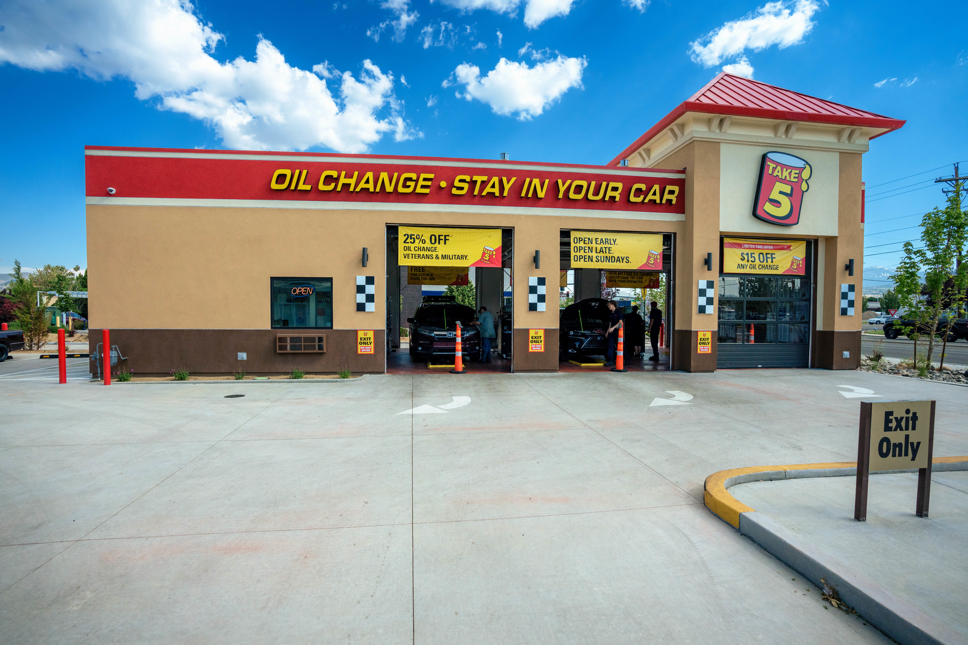 Shop Look: Take 5 Oil Change of Reno, Nevada | National Oil and 