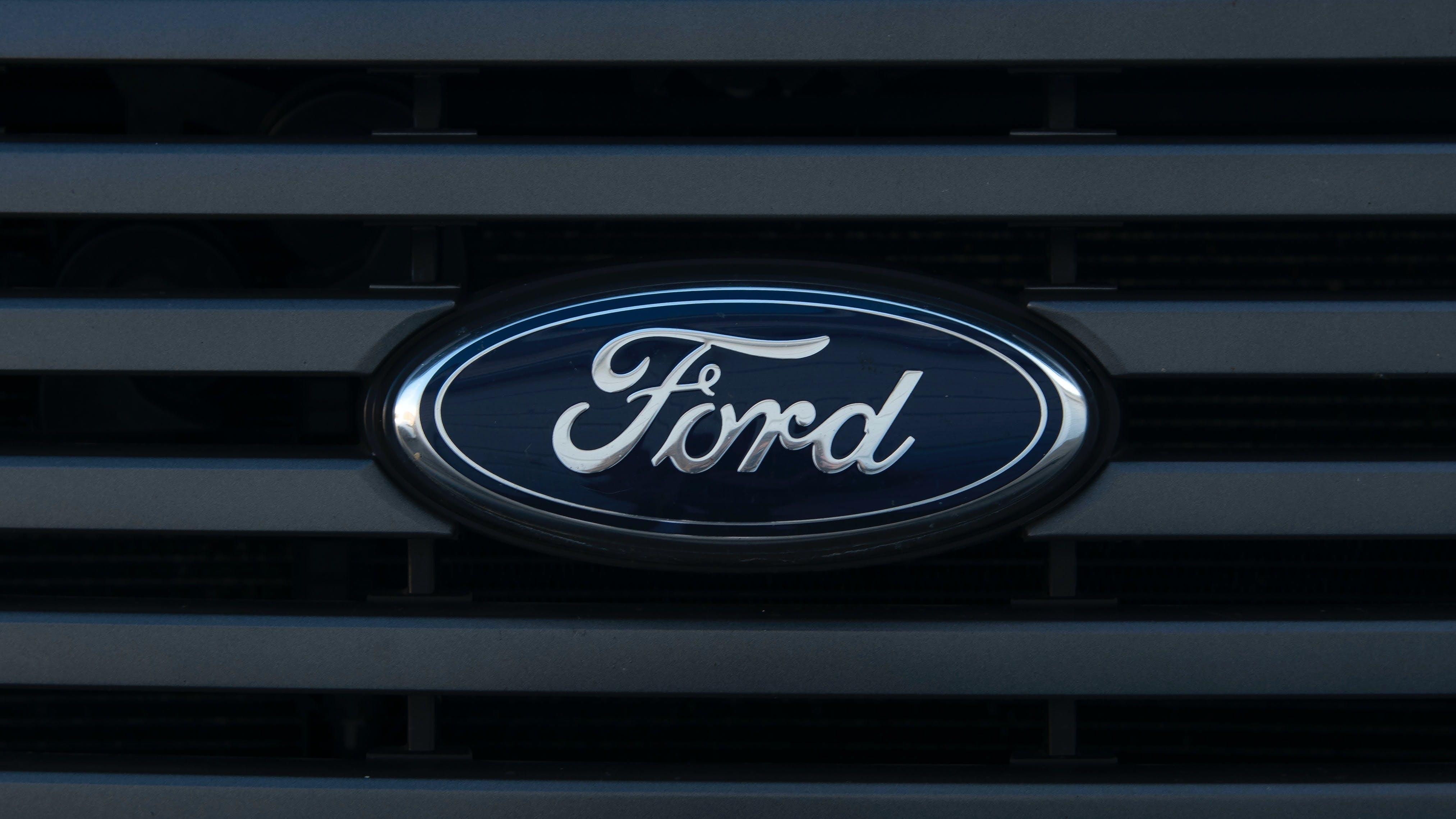 659dc1b2866516001ea678a5 Ford