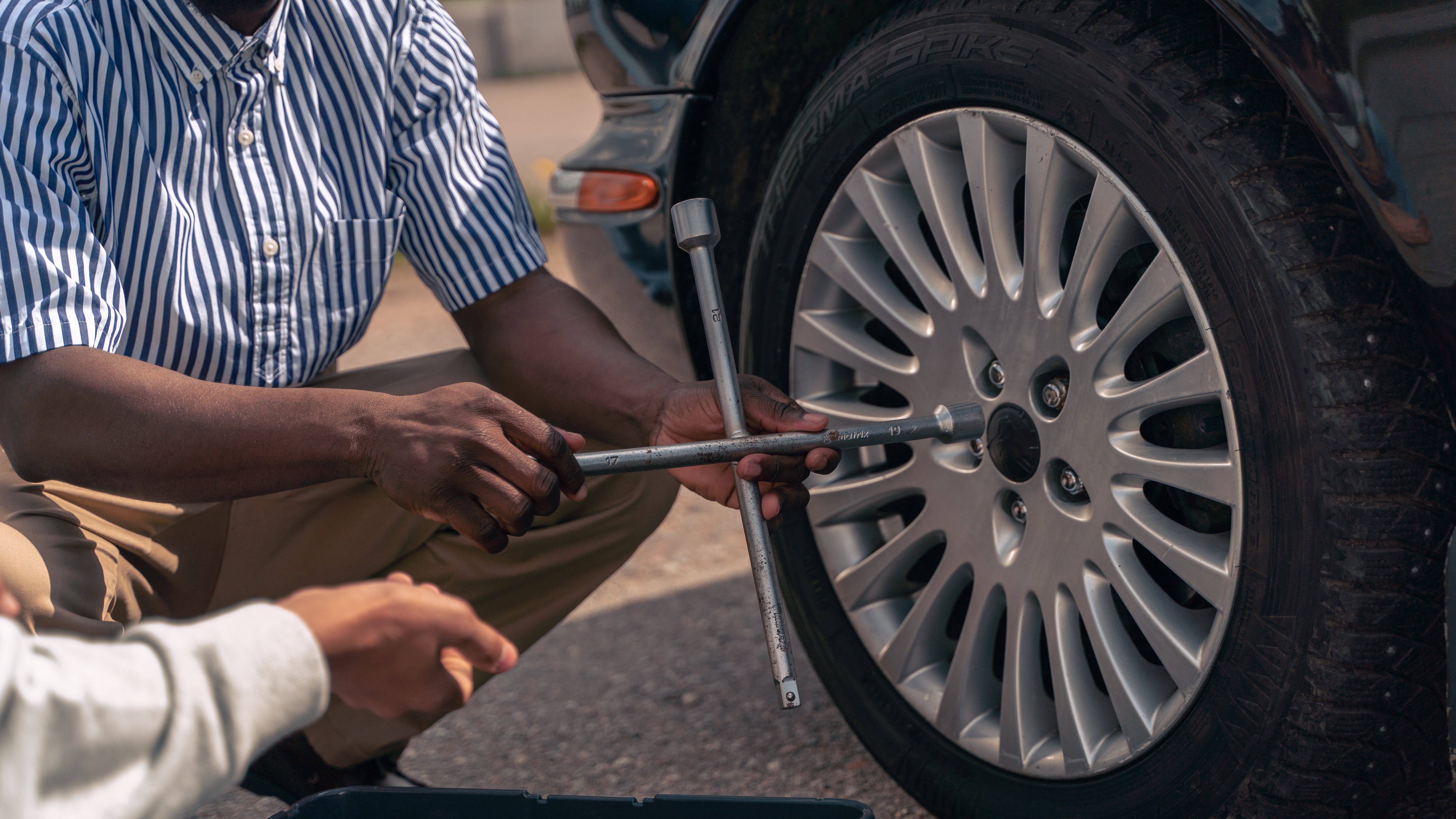 High School Students Learn Automotive Maintenance in ‘Skills Prep ...