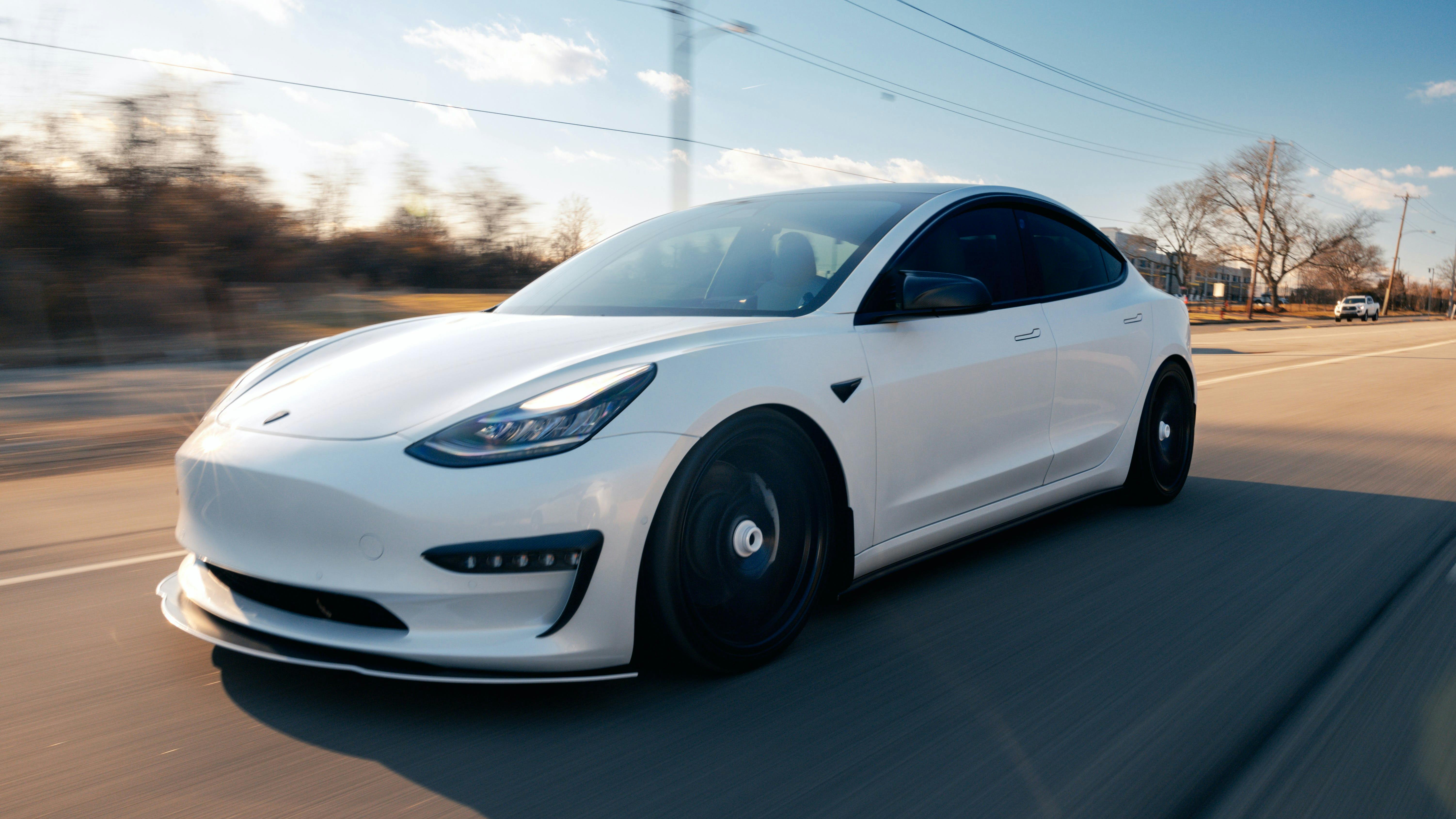6601dcdd788a5e001ffe30b6 Tesla