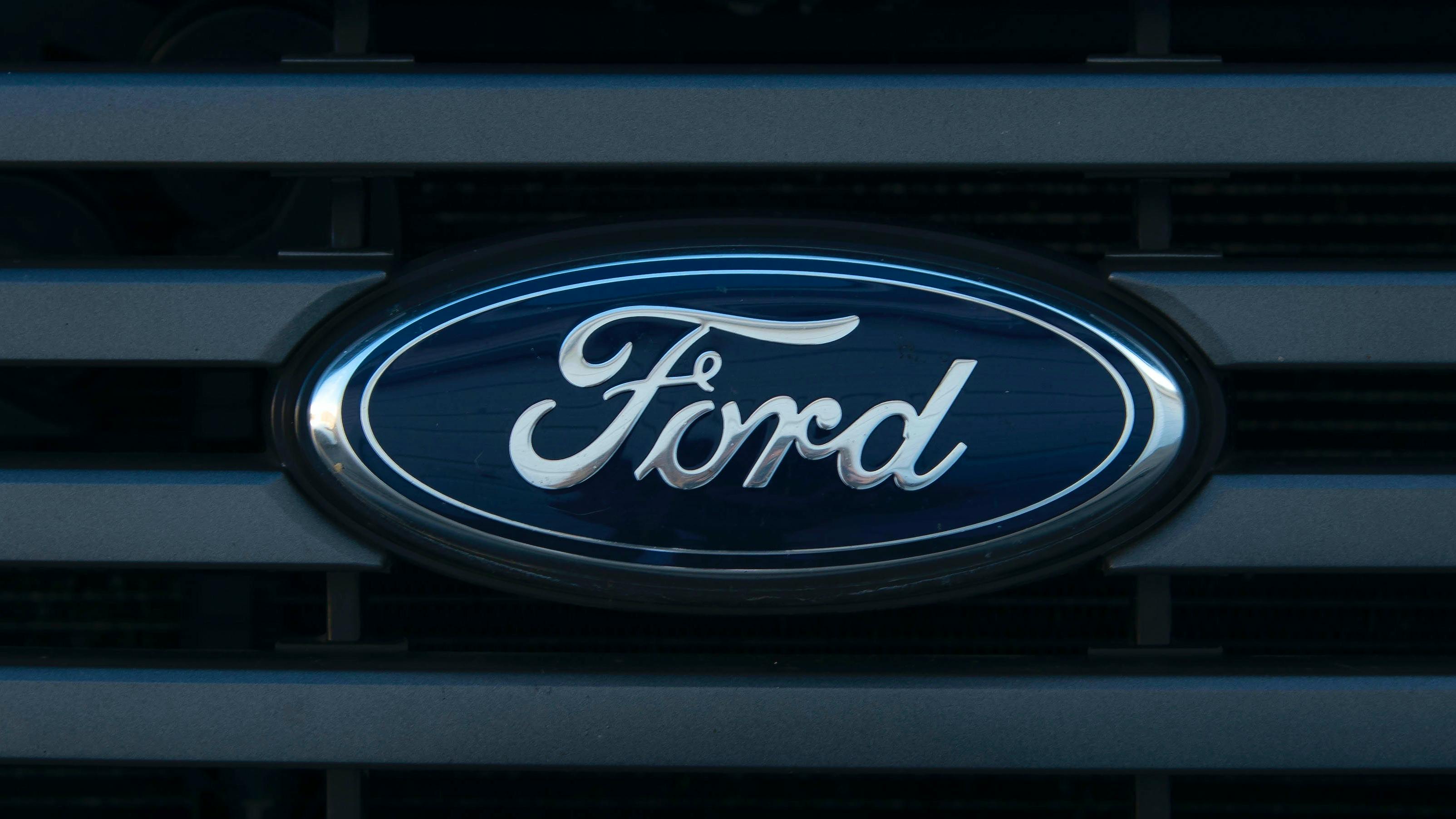 67044e8c36f842990a34642b Ford