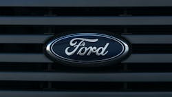 672c402a111f9ebbe266708a Ford 672c402a111f9ebbe266708a Ford