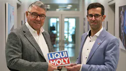 Peter Baumann (left) symbolically hands over the marketing management of the LIQUI MOLY global brand to his successor Marco Esser. Peter Baumann (left) symbolically hands over the marketing management of the LIQUI MOLY global brand to his successor Marco Esser.