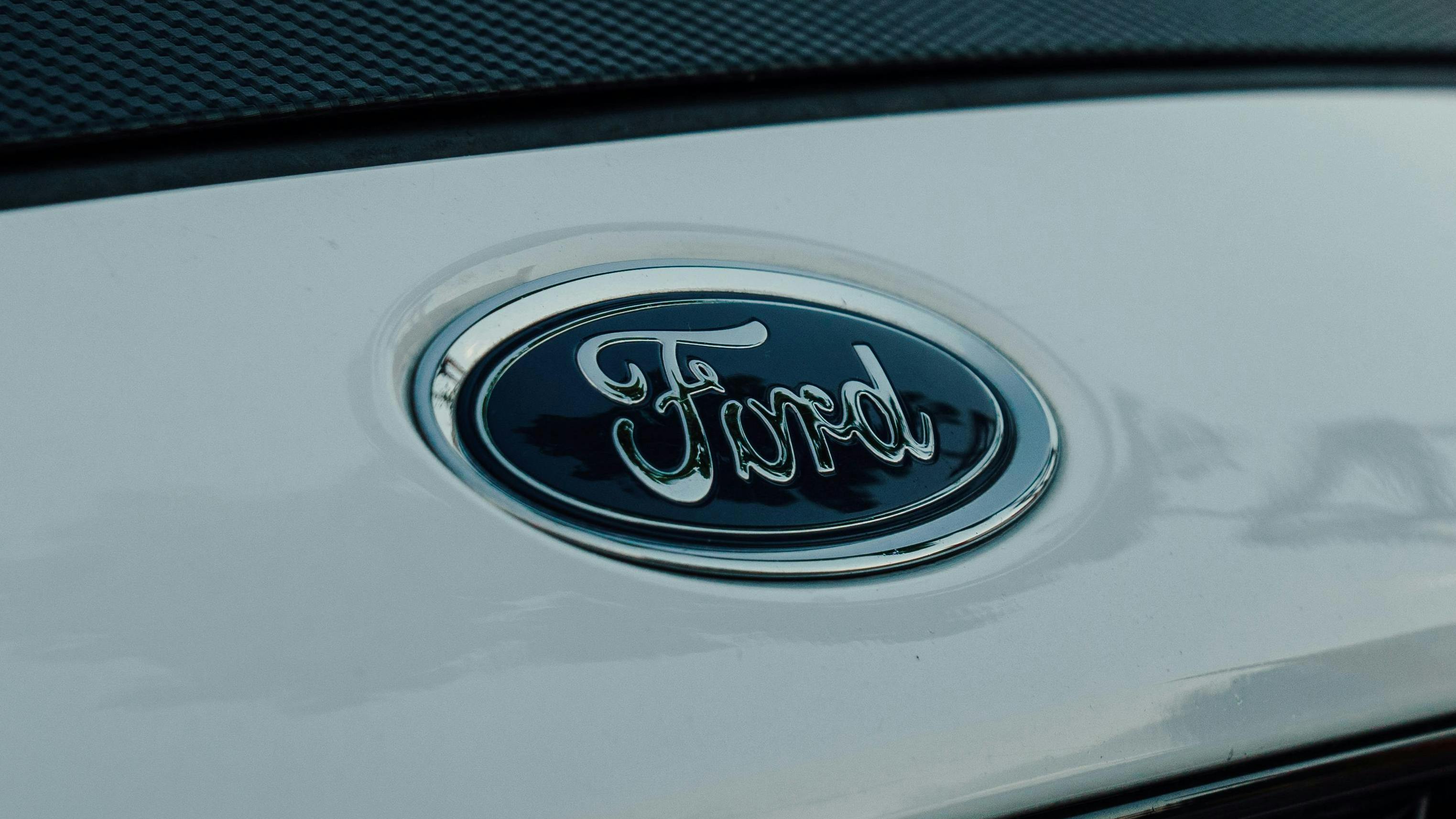 67759d7b6a980900f5d61fb8 Ford 1