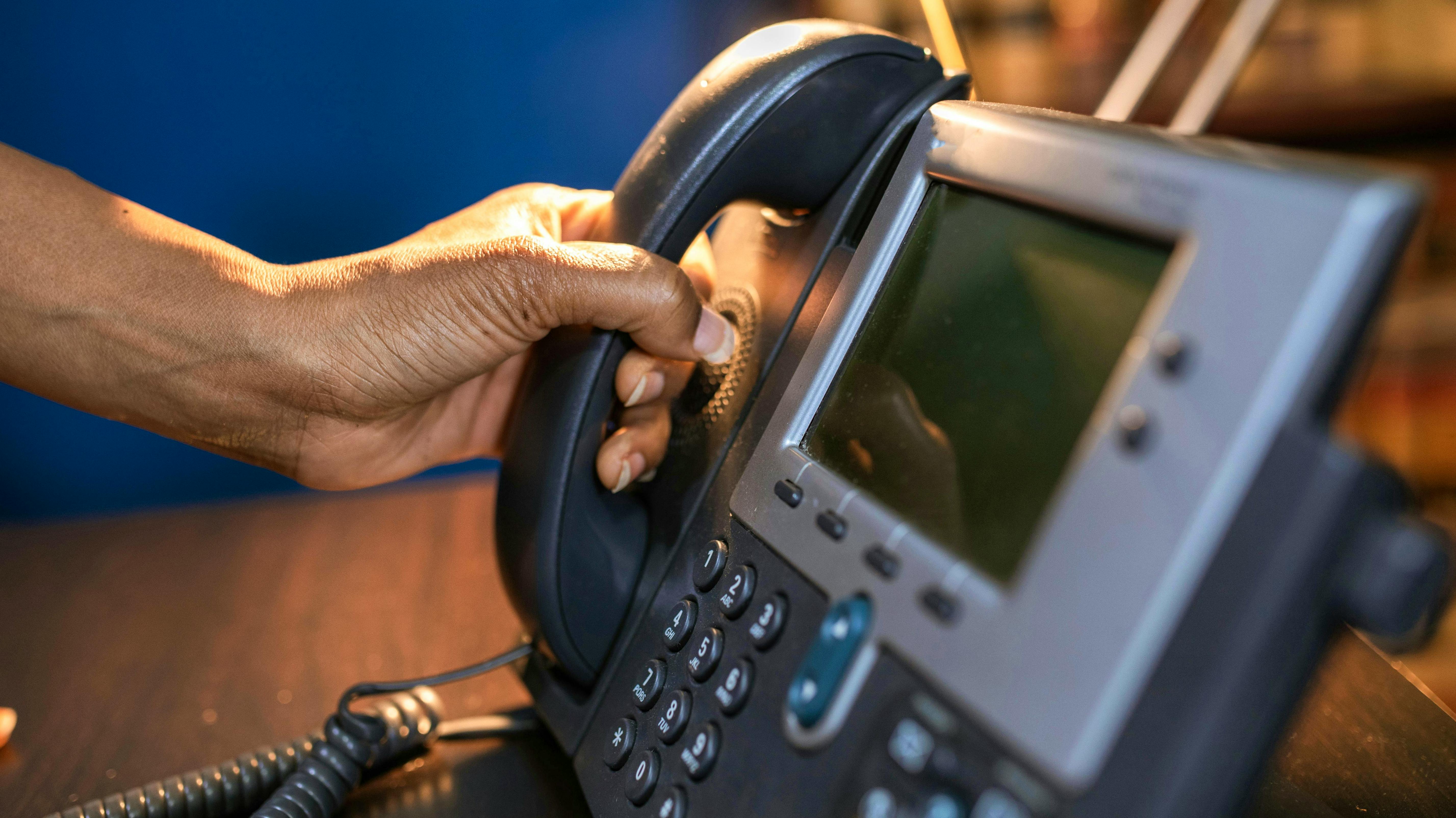 677f5e202a251740ab91c71c Telephone