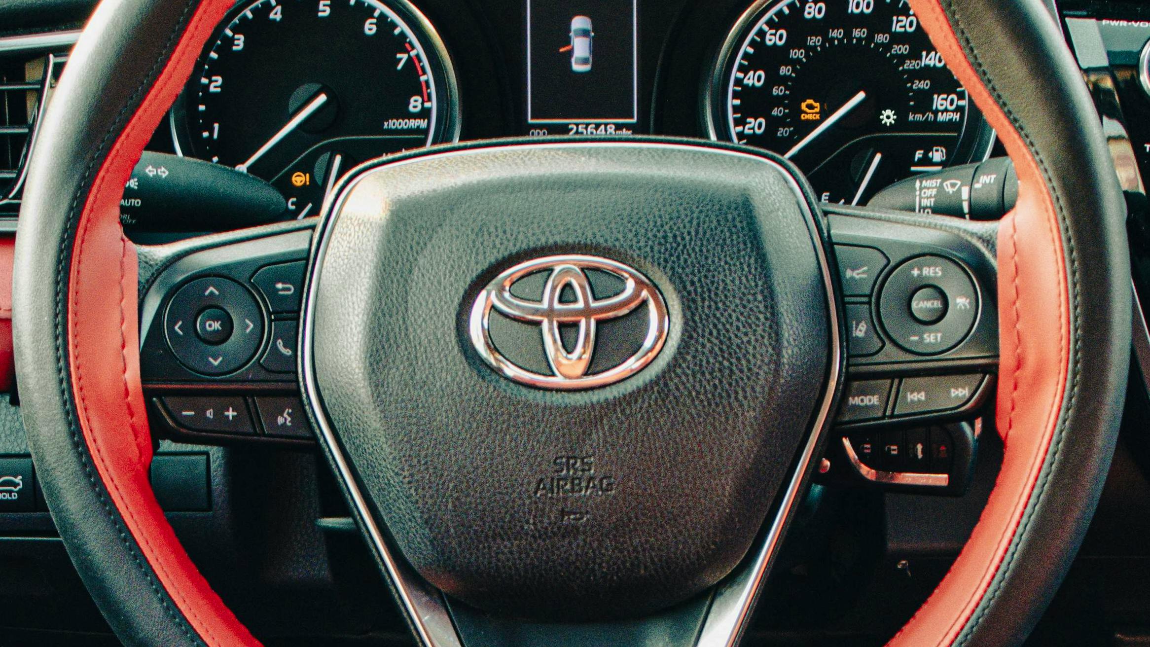 6798367f8a51107bc00acfab Toyota Camry Inside