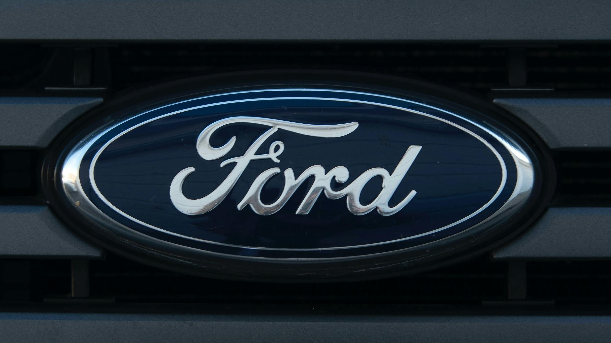 67a048b742ed4ba015bdf8dd Ford