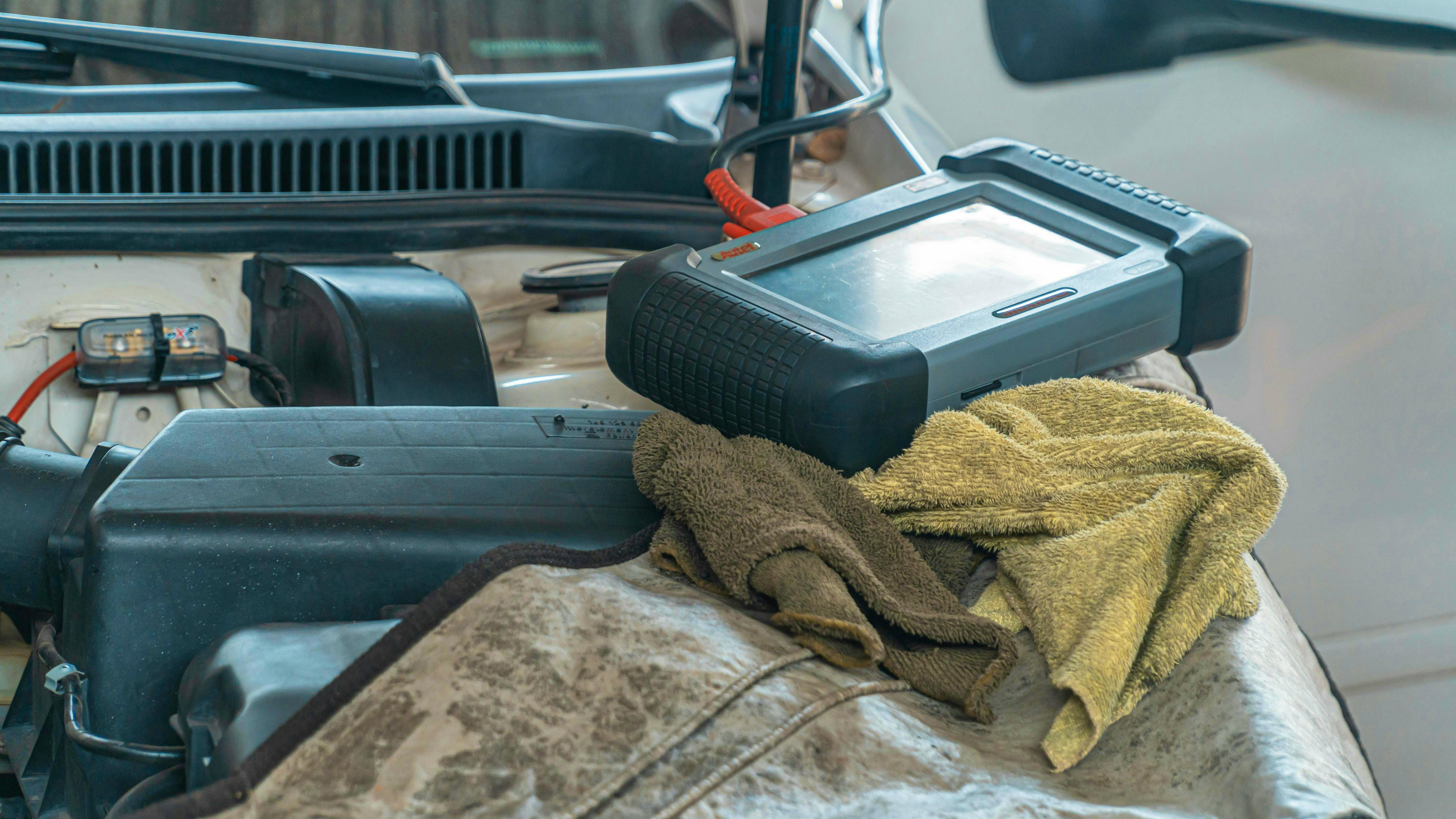 67a1a3c0e860bd5a9e5a62e8 Autel Tablet