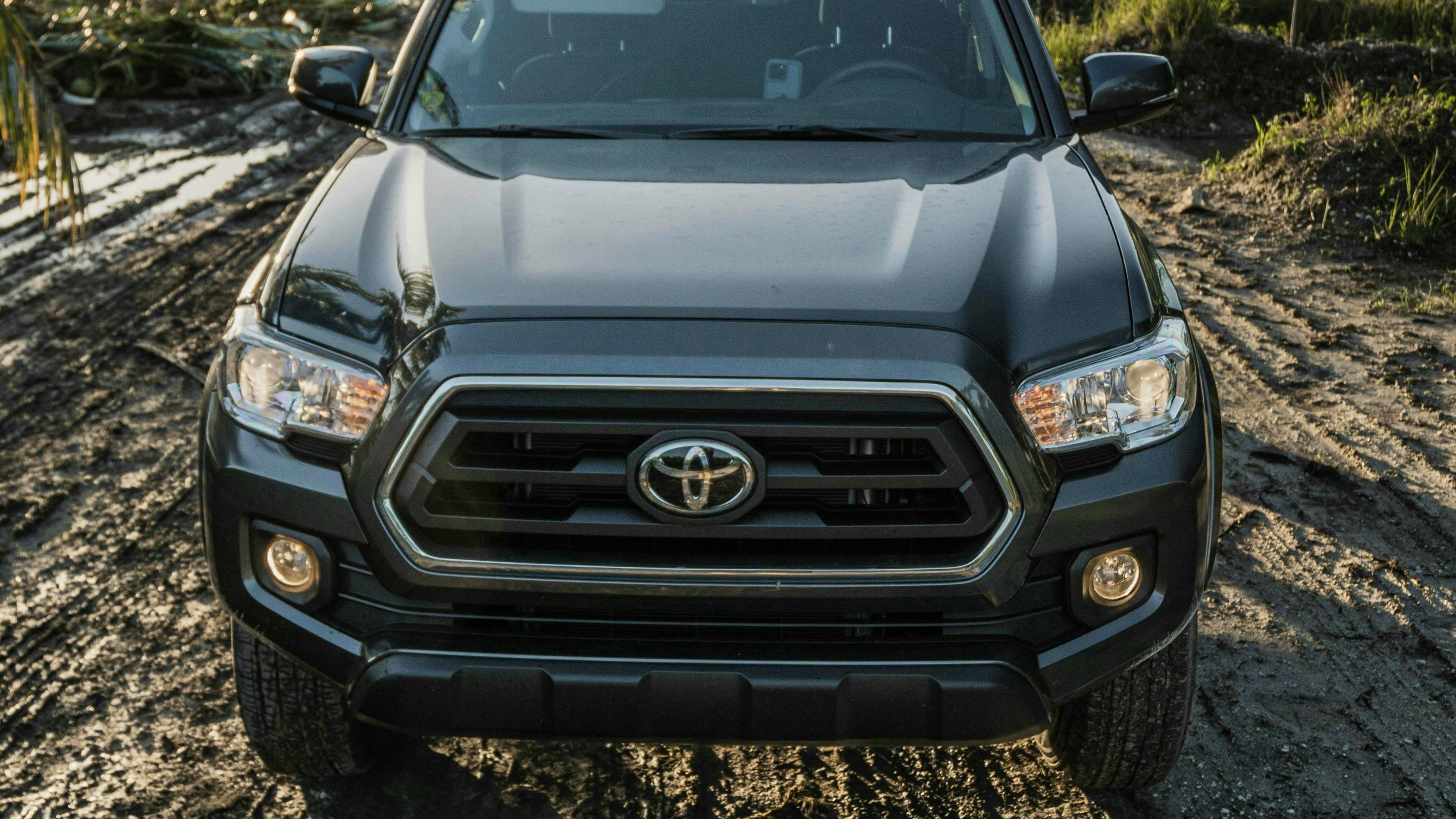 67d8fea1a13fa5b4166efc58 Toyota Tacoma Truck