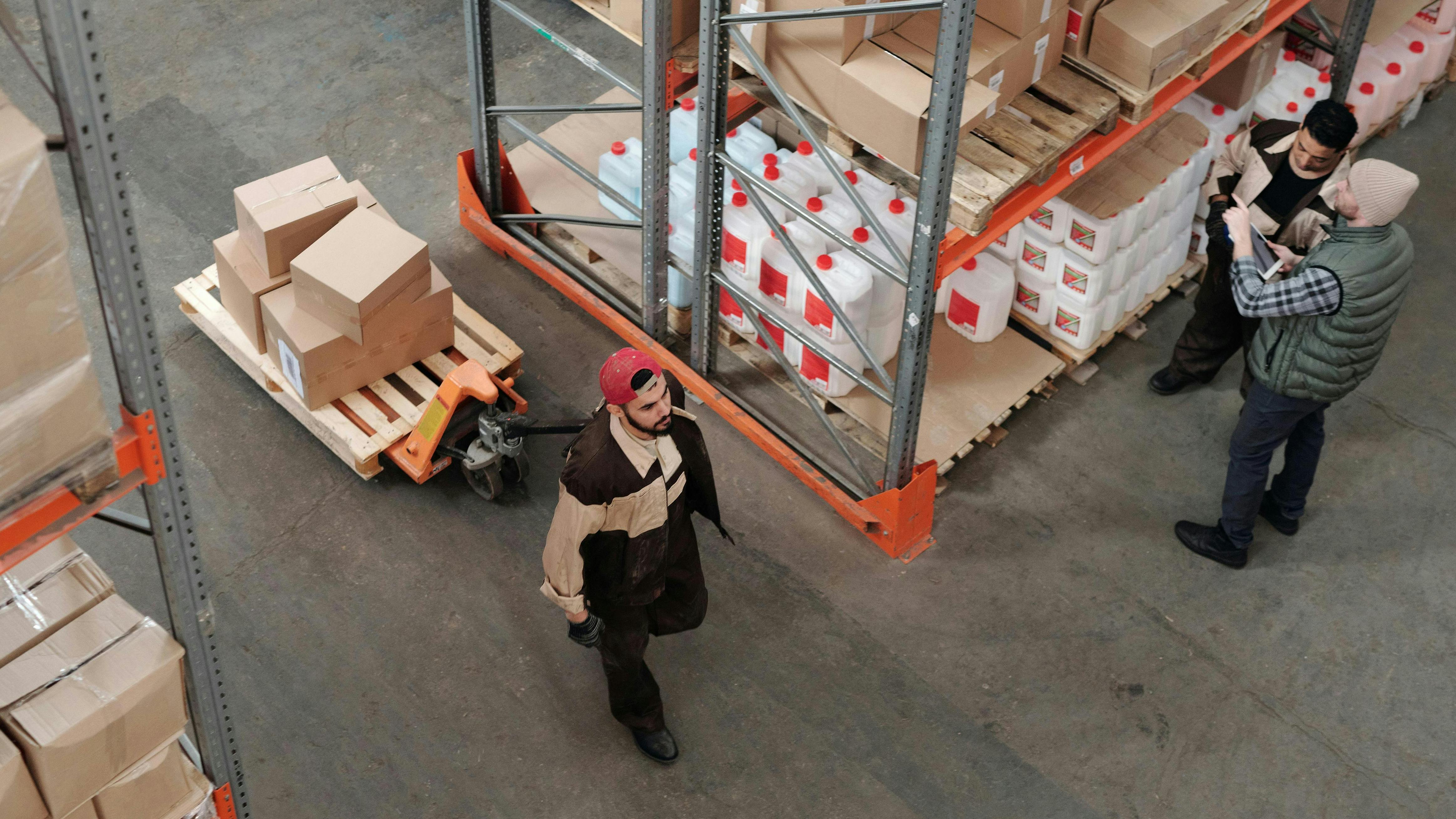 67f72d4e0b80cc02d4b60f24 Warehouse