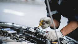 6813787d5a577ec000f3b49f Mechanic Working 6813787d5a577ec000f3b49f Mechanic Working