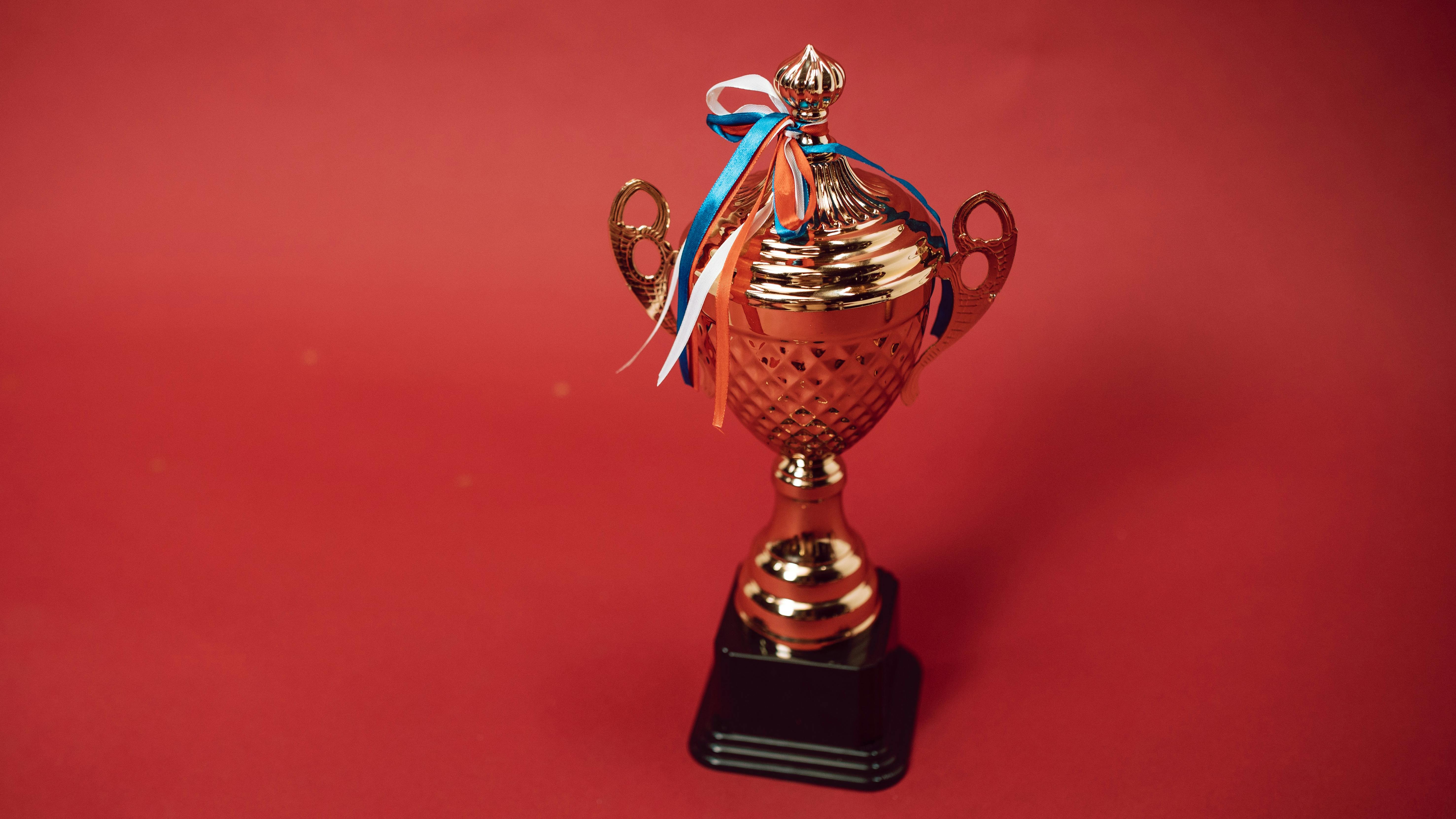 682aff8cb33c1f40c3884720 Award