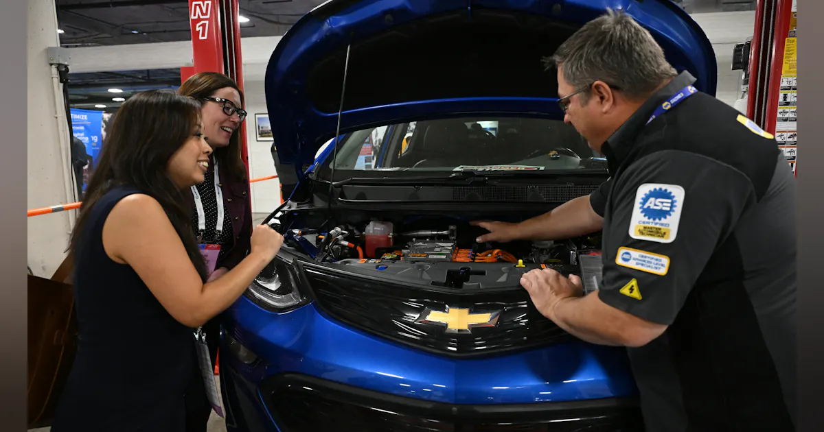 AAPEX 2025 to Host Student Engine Assembly Competition | National Oil ...