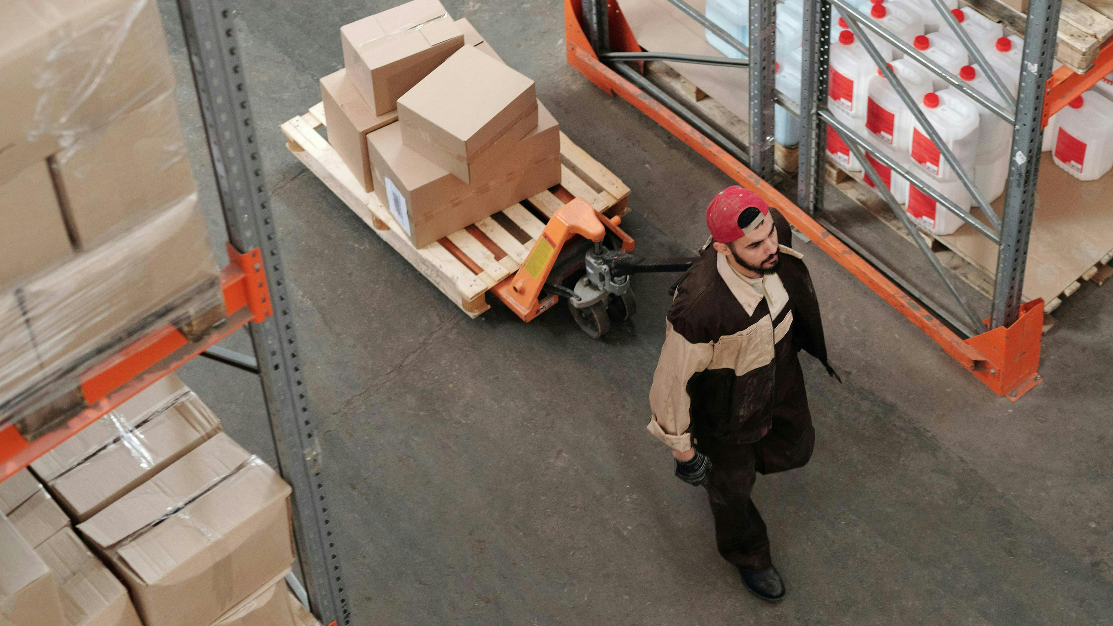 68660f54e61fd2bc8ba16983 Warehouse