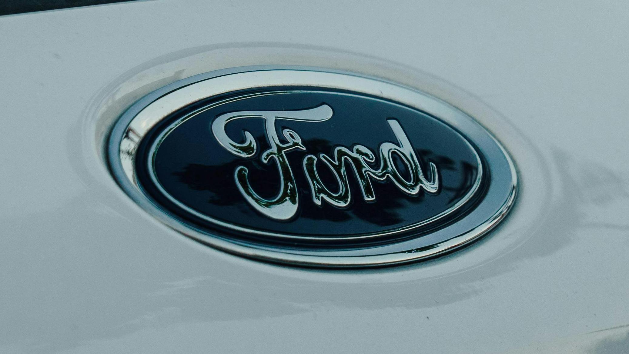 68f72b8399889ea958d792bb Ford 1