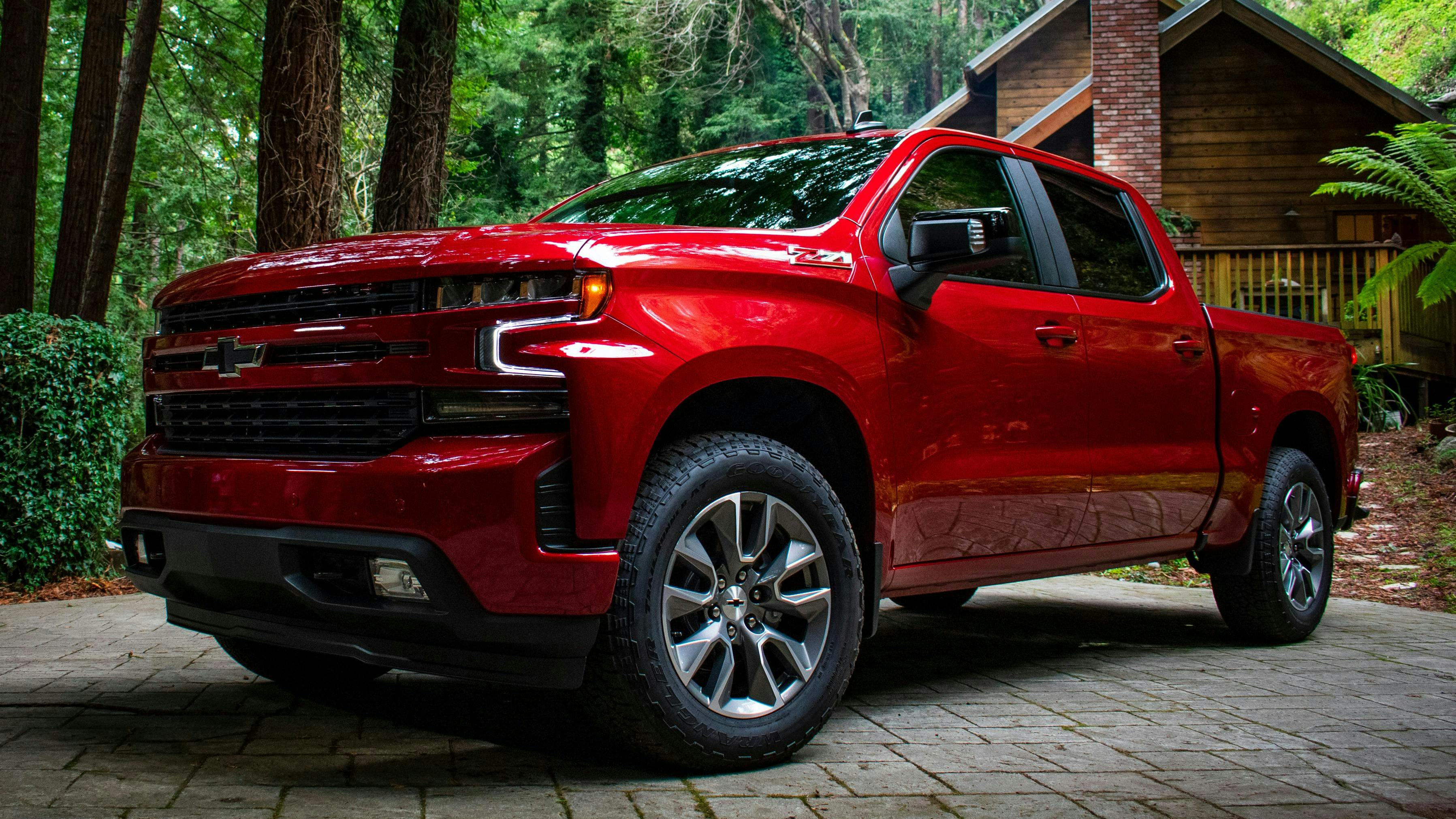 690439fbcd5989d748b7093b Silverado Chevy