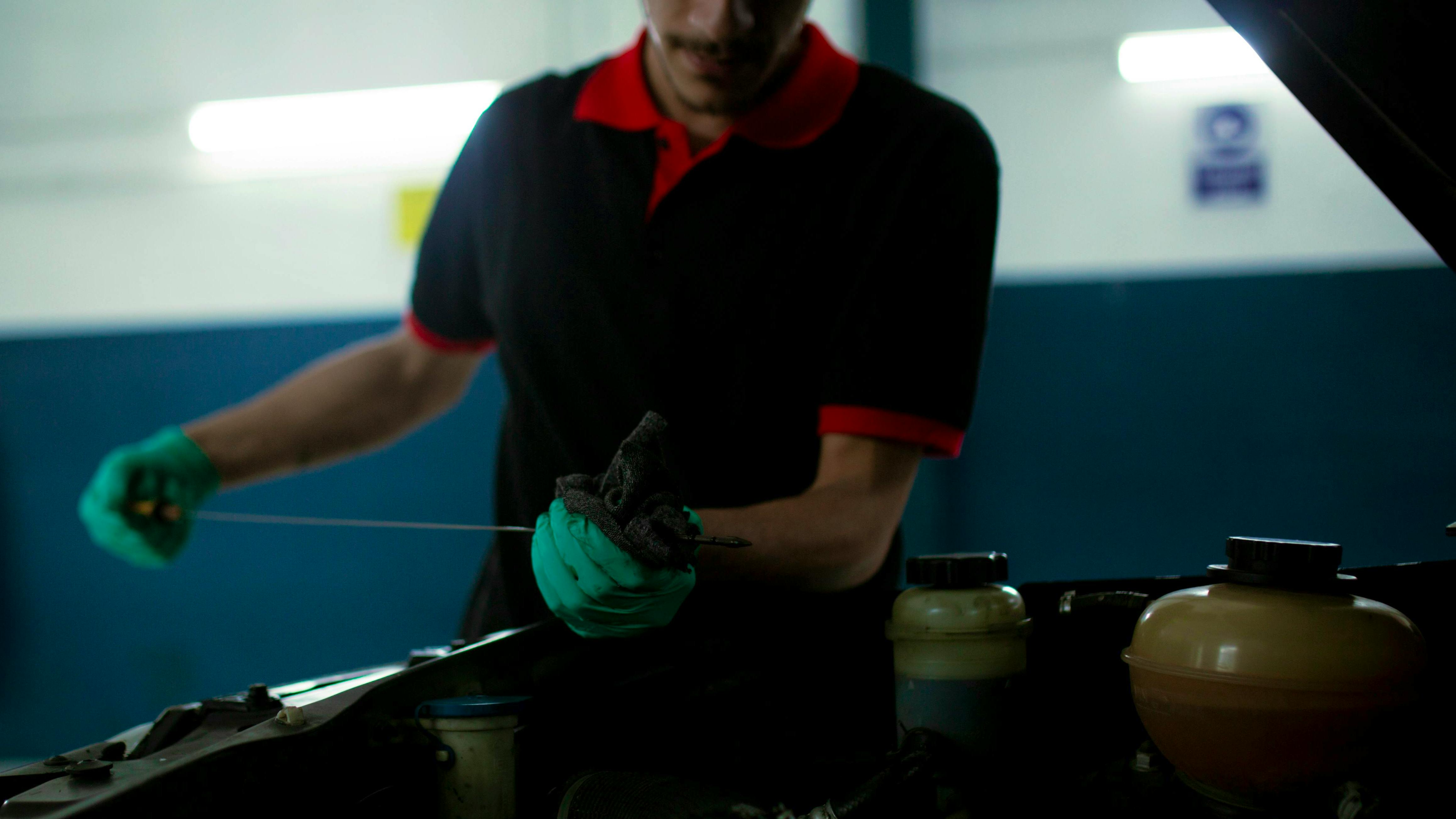 691a655b7b564f8939f251ee Dipstick 2
