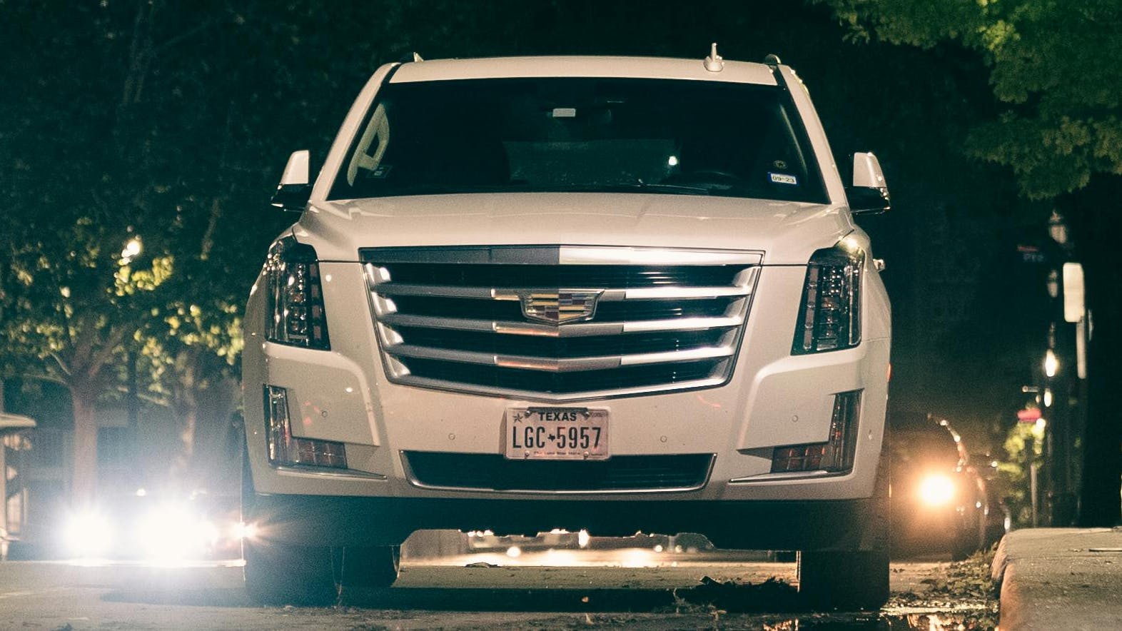 69268373f952137146774ca0 Cadillac Escalade