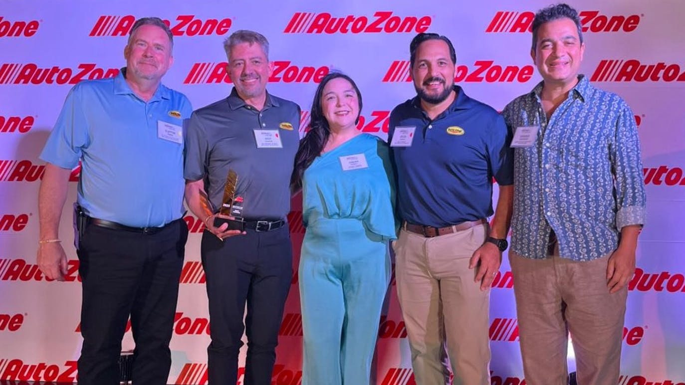 Rislone Recognized for Excellence in Customer Service at AutoZone Mexico Summit