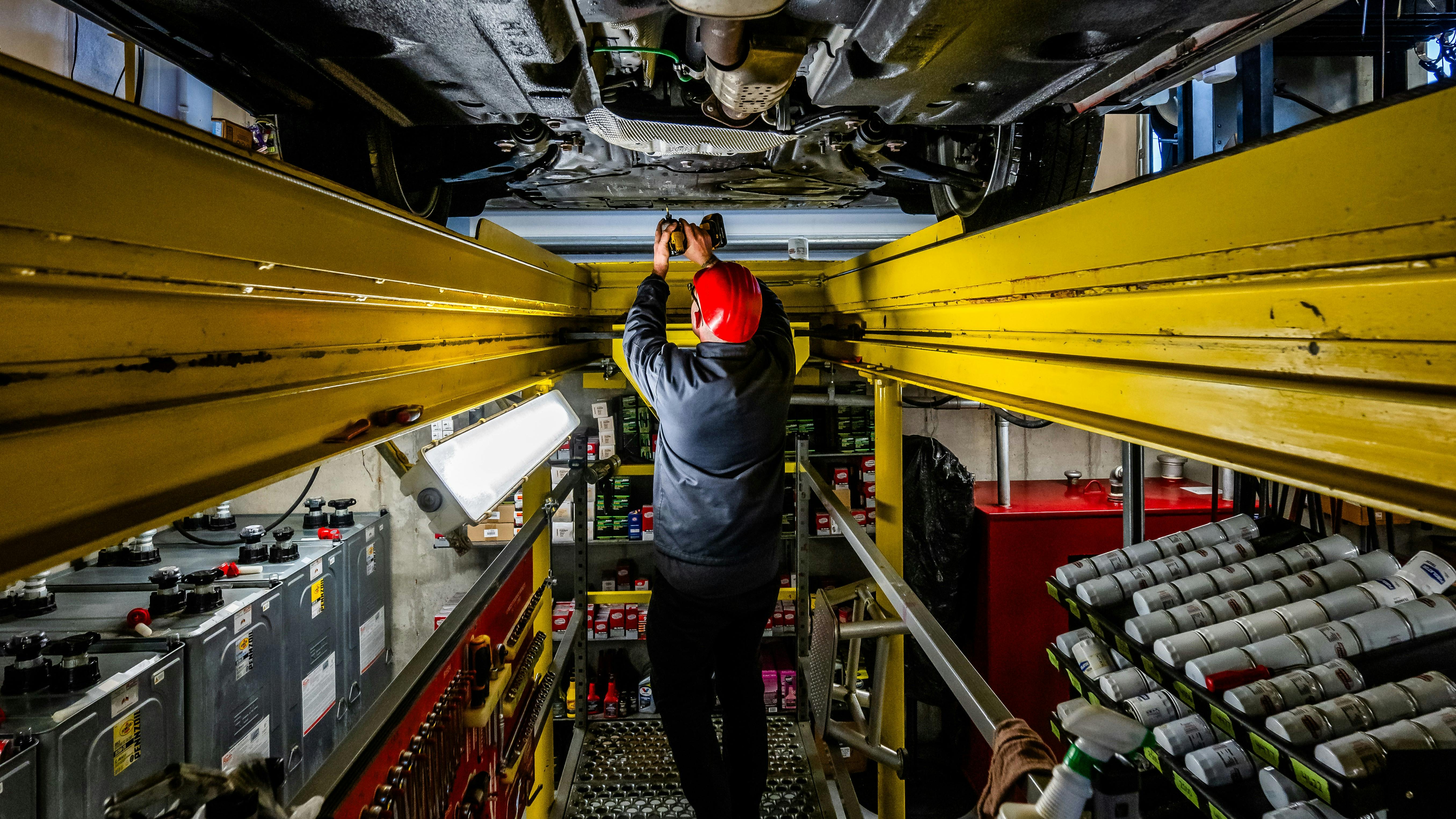 20250131_jiffy_lube_vehicle_repair_mag126