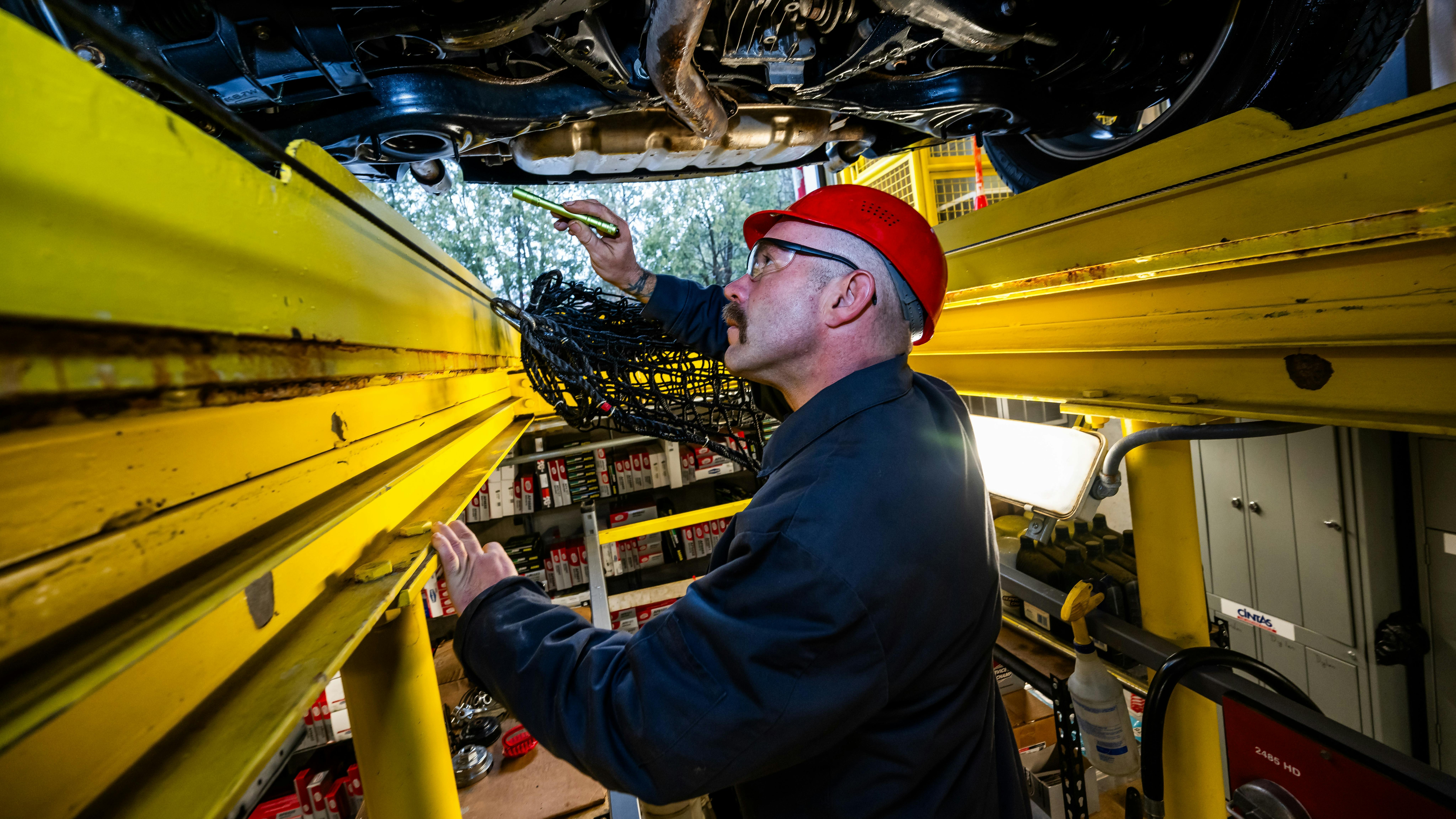 20250131_jiffy_lube_vehicle_repair_mag103